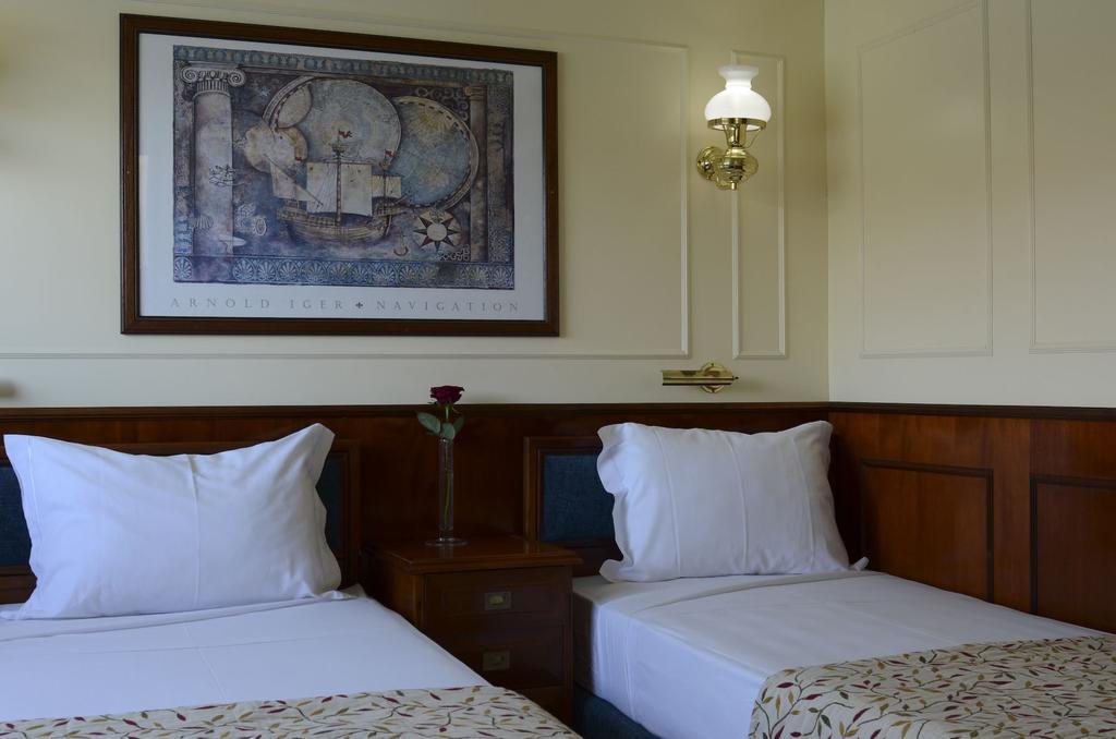 Invicta Ribeira Boat Hotel Porto Exterior foto